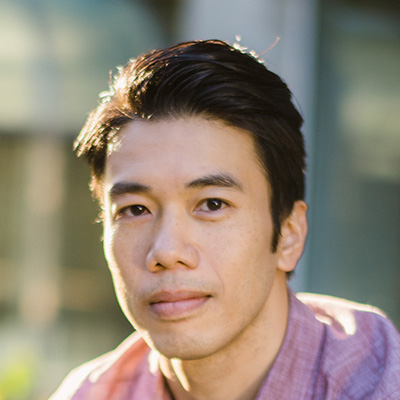 INTERVIEW EXCLUSIVE DANS TÉLÉCABLE SAT HEBDO D’ALAIN DELON. IL S’ENGAGE POUR L’UKRAINE DANS UNE ÉMISSION DE TÉLÉ : « J’AI ÉTÉ TRÈS TOUCHÉ PAR CE QUI SE PASSE LÀ-BAS »